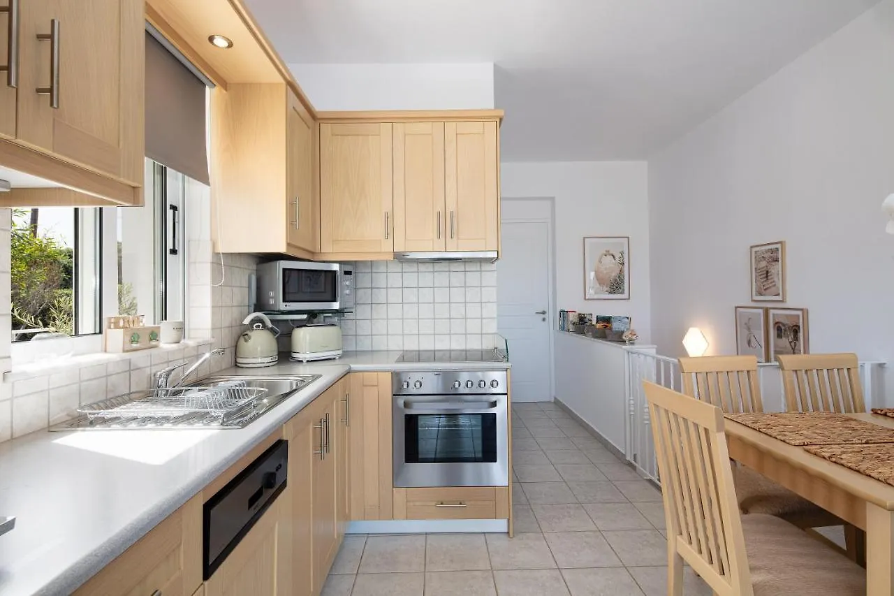 Tersanas Seaside Apartment Chorafakia